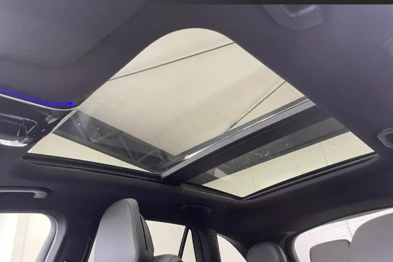 Mercedes-Benz GLC 400 din 2023 cu 9.700 km - oferta MER107131 - foto 12