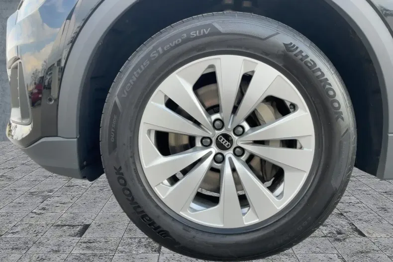 Audi Q8 din 2023 cu 59.822 km - oferta AUD107144 - foto 8