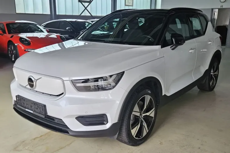 Volvo XC40 din 2022 cu 49.500 km - oferta VOL107146 - foto 3