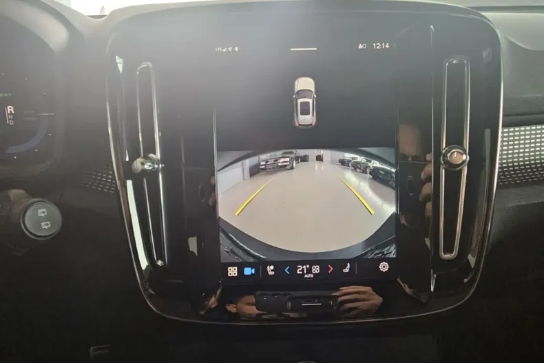 Volvo XC40 din 2022 cu 49.500 km - oferta VOL107146 - foto 18