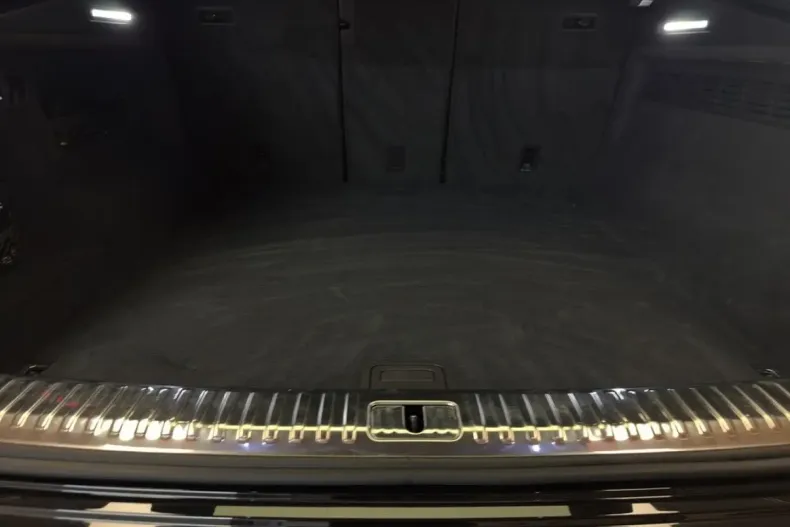 Audi Q8 din 2024 cu 21.600 km - oferta AUD107147 - foto 11