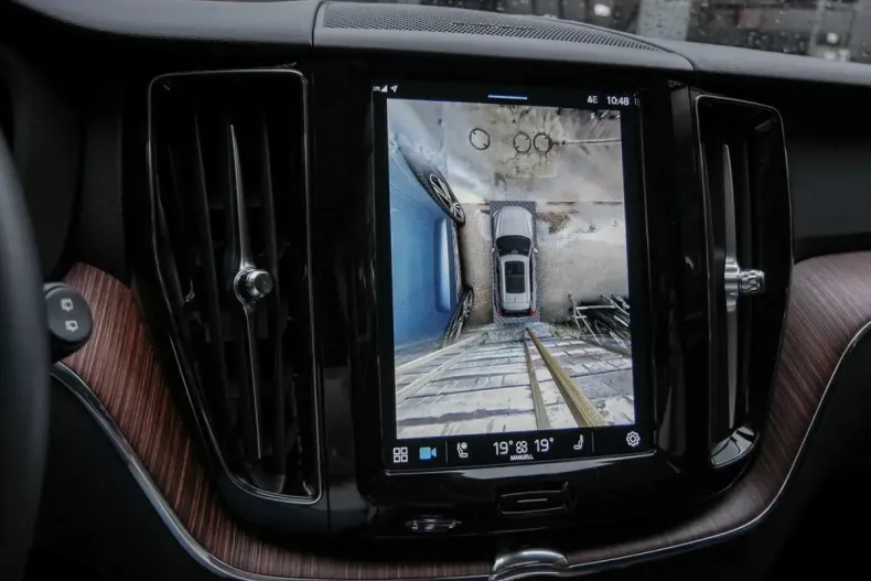 Volvo XC60 din 2024 cu 26.350 km - oferta VOL107151 - foto 11