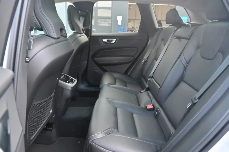 Volvo XC60 din 2024 cu 21.000 km - oferta VOL107152 - foto 15