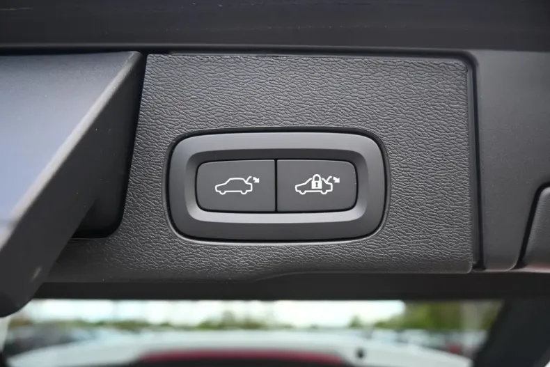 Volvo XC60 din 2024 cu 21.000 km - oferta VOL107152 - foto 19