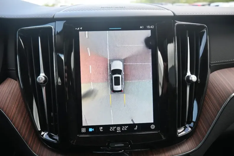 Volvo XC60 din 2024 cu 21.000 km - oferta VOL107152 - foto 23