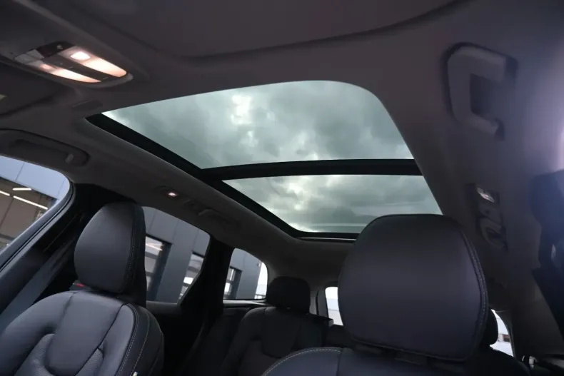 Volvo XC60 din 2024 cu 21.000 km - oferta VOL107152 - foto 27