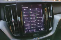 Volvo XC60 din 2021 cu 56.700 km - oferta VOL107153 - foto 14