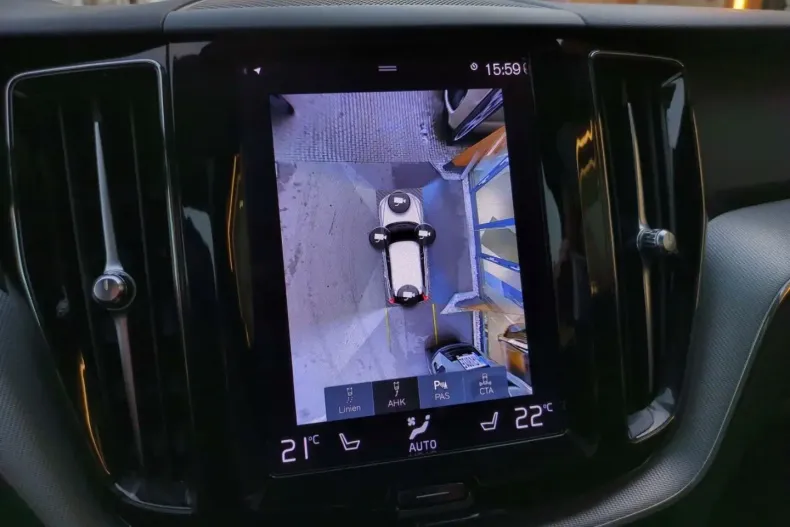 Volvo XC60 din 2021 cu 56.700 km - oferta VOL107153 - foto 17