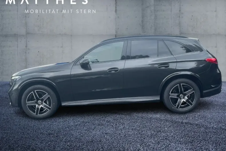 Mercedes-Benz GLC 220 din 2025 cu 3.330 km - oferta MER107157 - foto 3