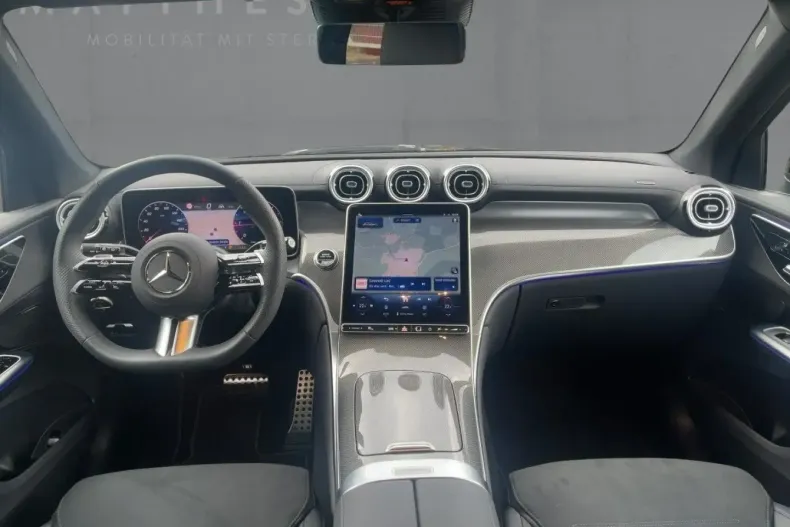 Mercedes-Benz GLC 220 din 2025 cu 3.330 km - oferta MER107157 - foto 9