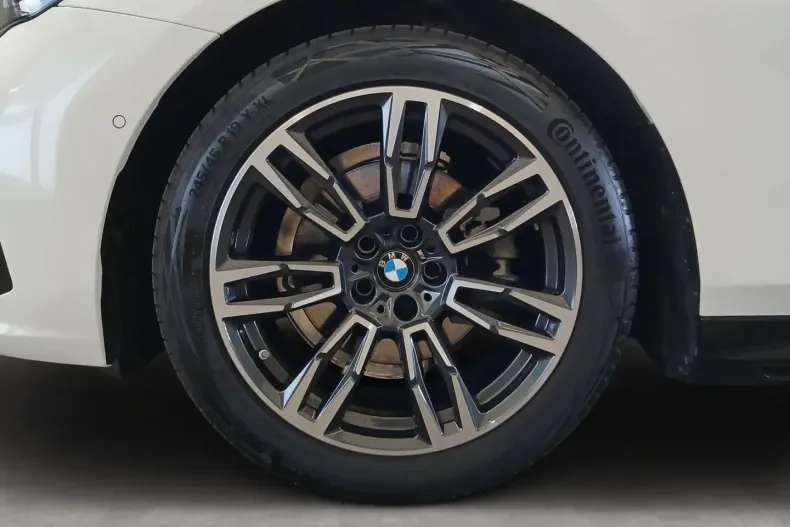 BMW 520 din 2024 cu 15.830 km - oferta BMW107200 - foto 8