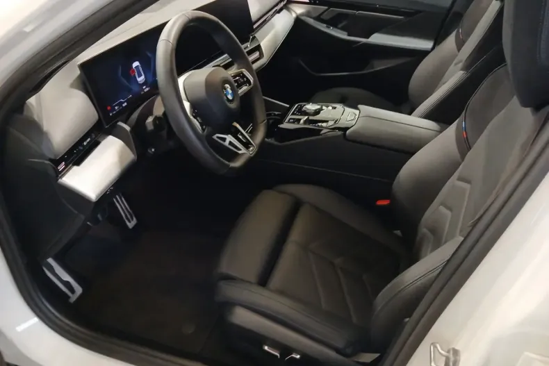 BMW 520 din 2024 cu 15.830 km - oferta BMW107200 - foto 9