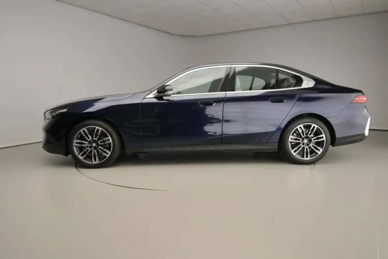 BMW 520 din 2024 cu 13.000 km - oferta BMW107202 - foto 2