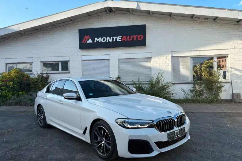 BMW 540 din 2022 cu 44.320 km - oferta BMW107214 - foto 1