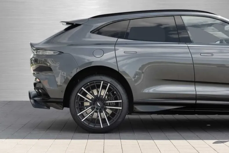 Aston Martin DBX din 2024 cu 15.150 km - oferta AST107225 - foto 3