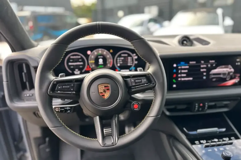 Porsche Cayenne din 2025 cu 6.900 km - oferta POR107232 - foto 7