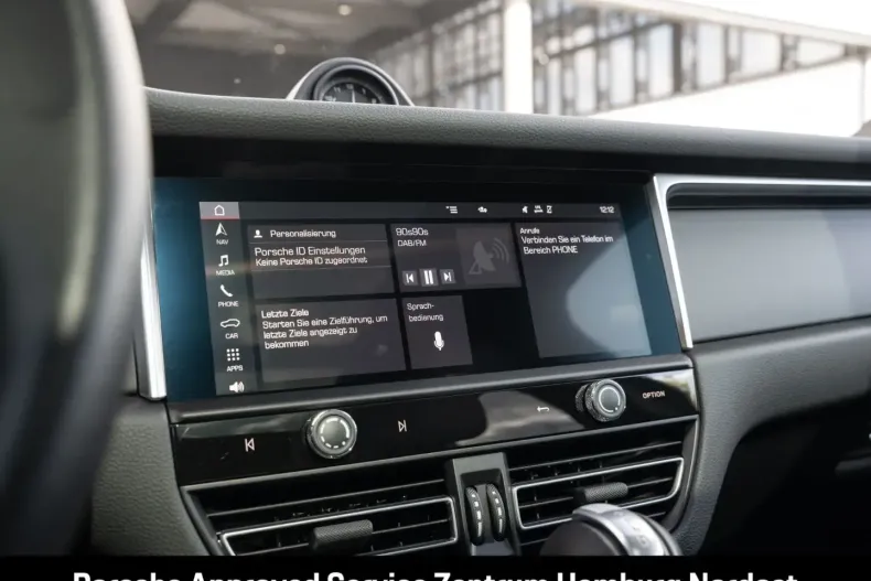 Porsche Macan din 2024 cu 8.192 km - oferta POR107239 - foto 26