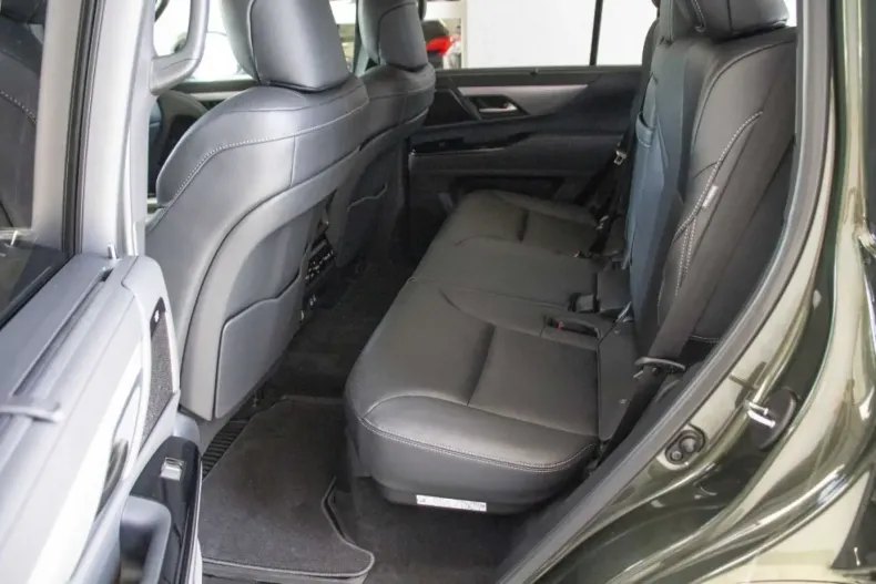 Lexus LX 600 din 2024 cu 14.800 km - oferta LEX107249 - foto 18