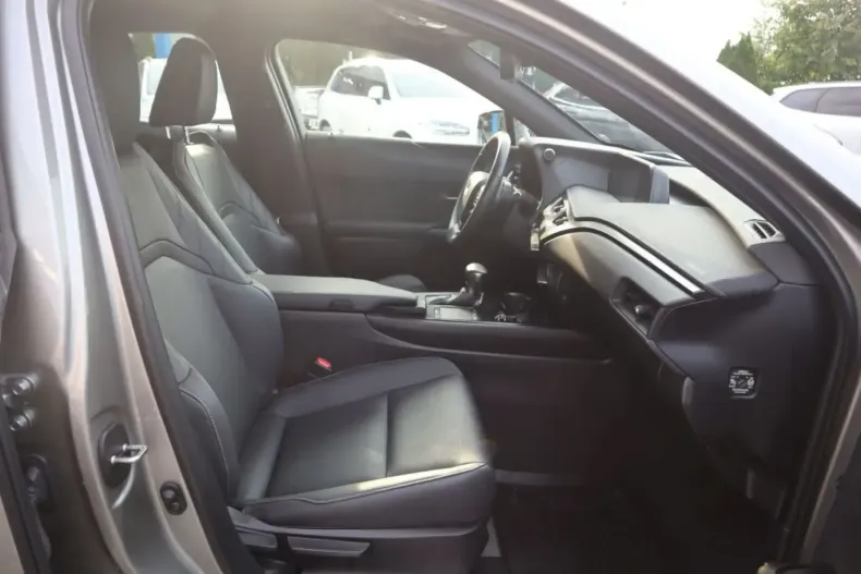 Lexus UX din 2022 cu 15.481 km - oferta LEX107251 - foto 14