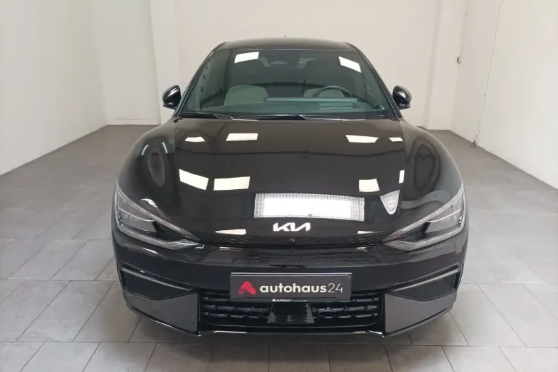 Kia EV6 din 2024 cu 15.001 km - oferta KIA107255 - foto 2