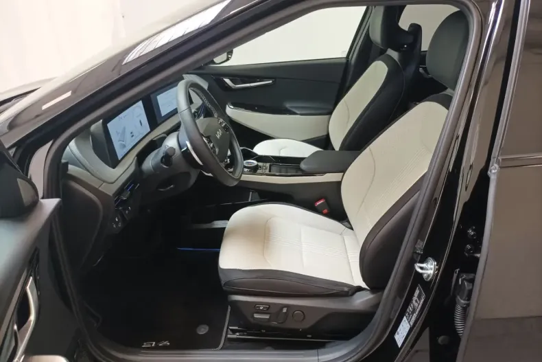 Kia EV6 din 2024 cu 15.001 km - oferta KIA107255 - foto 7