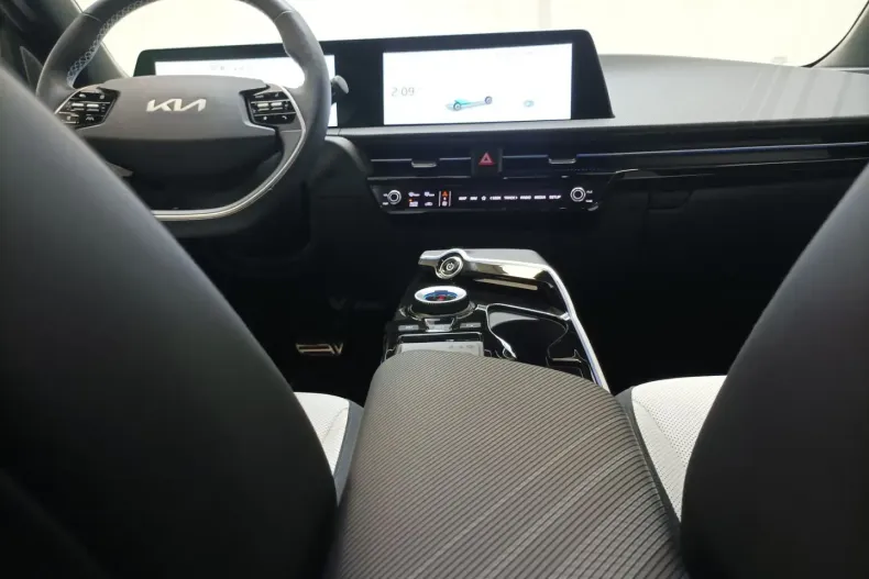 Kia EV6 din 2024 cu 15.001 km - oferta KIA107255 - foto 14