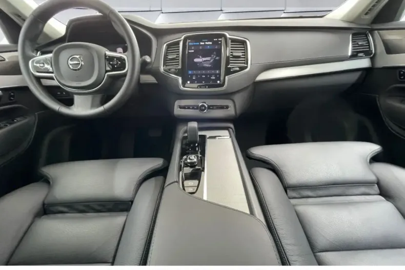 Volvo XC90 din 2024 cu 16.395 km - oferta VOL107256 - foto 8