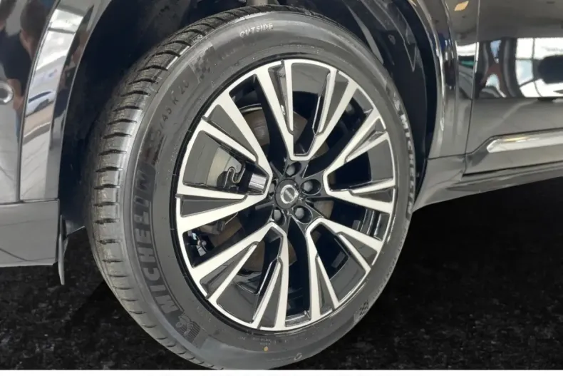 Volvo XC90 din 2024 cu 16.395 km - oferta VOL107256 - foto 15