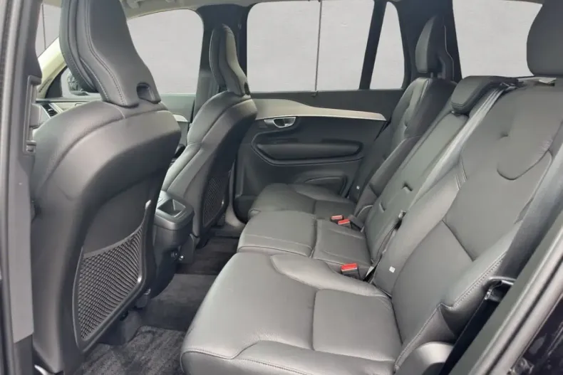 Volvo XC90 din 2024 cu 31.122 km - oferta VOL107258 - foto 12