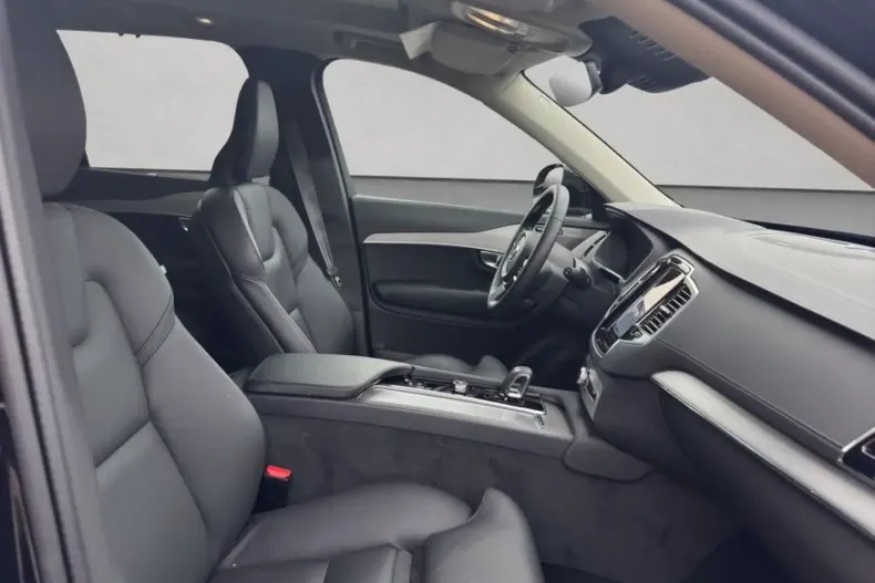 Volvo XC90 din 2024 cu 31.122 km - oferta VOL107258 - foto 13