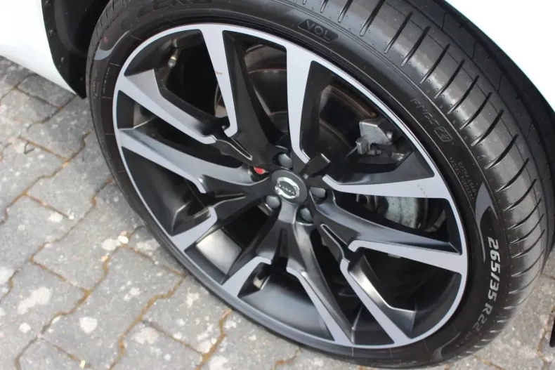 Volvo XC60 din 2024 cu 26.200 km - oferta VOL107259 - foto 4