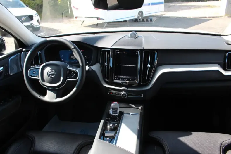 Volvo XC60 din 2024 cu 26.200 km - oferta VOL107259 - foto 11