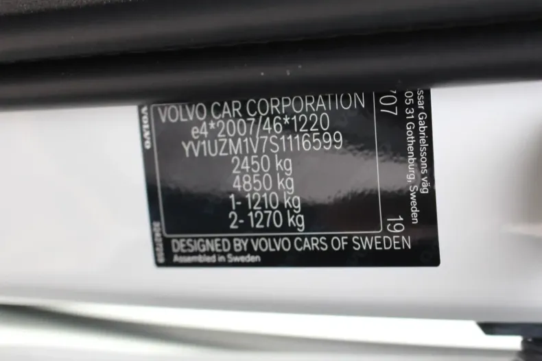 Volvo XC60 din 2024 cu 26.200 km - oferta VOL107259 - foto 12