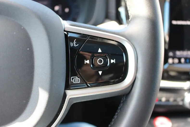 Volvo XC60 din 2024 cu 26.200 km - oferta VOL107259 - foto 20