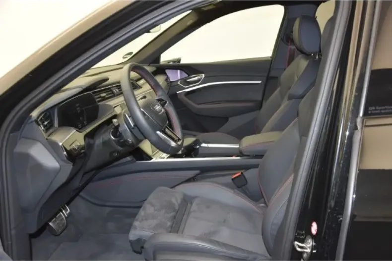 Audi Q8 din 2023 cu 48.000 km - oferta AUD107262 - foto 2