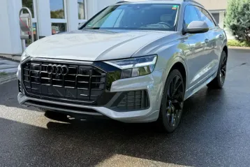 Audi Q8 din 2023 - oferta AUD107263