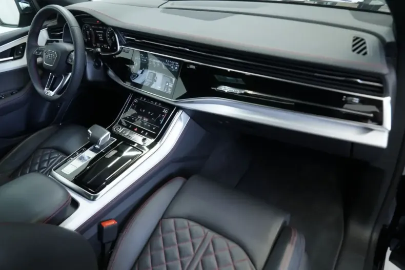 Audi Q8 din 2024 cu 38.000 km - oferta AUD107265 - foto 13