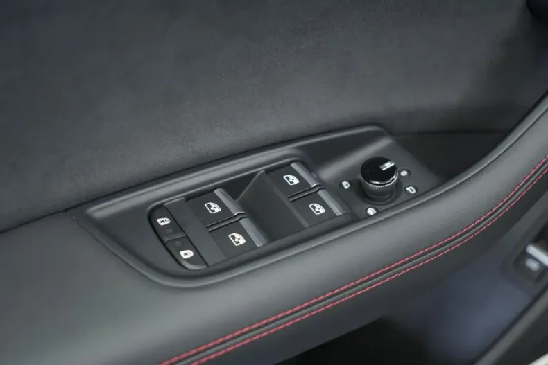 Audi Q8 din 2024 cu 38.000 km - oferta AUD107265 - foto 23