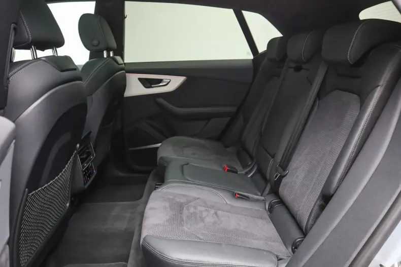 Audi Q8 din 2024 cu 41.300 km - oferta AUD107267 - foto 8