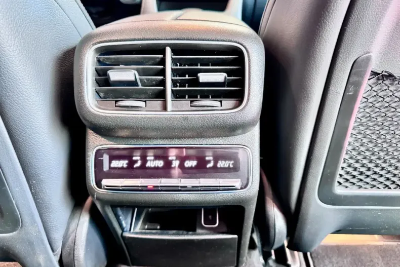 Mercedes-Benz GLE 350 din 2021 cu 77.100 km - oferta MER107273 - foto 24