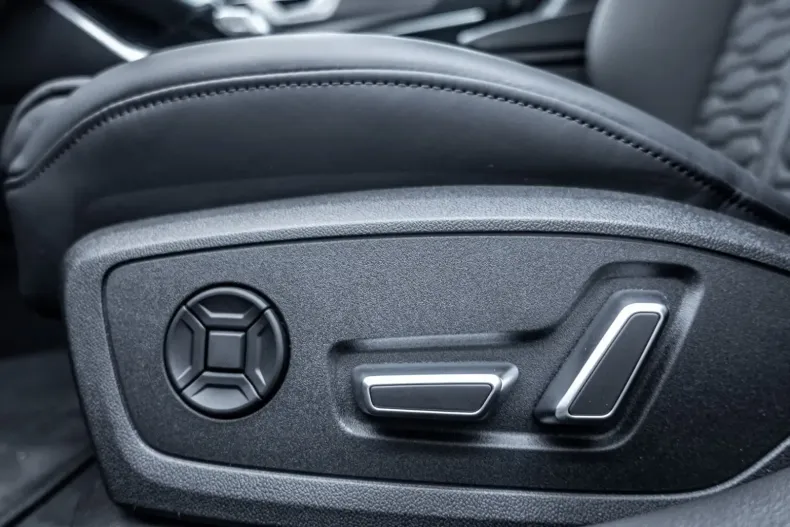 Audi RS7 din 2024 cu 1.738 km - oferta AUD107279 - foto 17