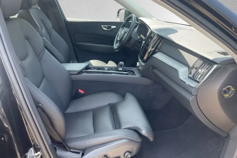 Volvo XC60 din 2021 cu 114.600 km - oferta VOL107289 - foto 3