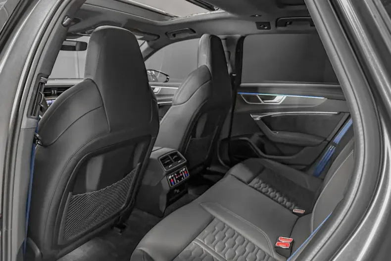 Audi RS6 din 2023 cu 39.700 km - oferta AUD107292 - foto 13