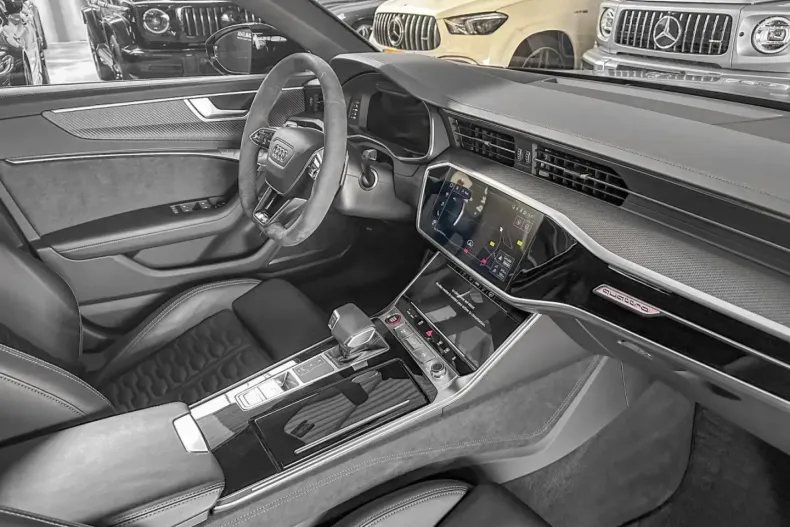 Audi RS6 din 2023 cu 39.700 km - oferta AUD107292 - foto 20