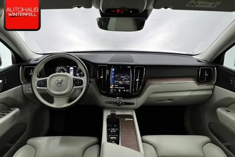 Volvo XC60 din 2020 cu 36.917 km - oferta VOL107293 - foto 3