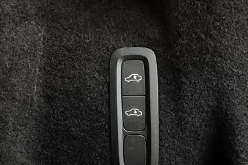 Volvo XC60 din 2020 cu 36.917 km - oferta VOL107293 - foto 14