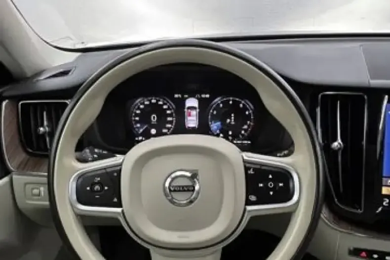 Volvo XC60 din 2020 cu 36.917 km - oferta VOL107293 - foto 16