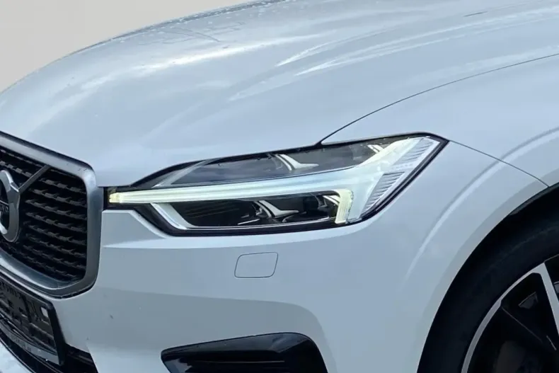 Volvo XC60 din 2020 cu 102.900 km - oferta VOL107296 - foto 5