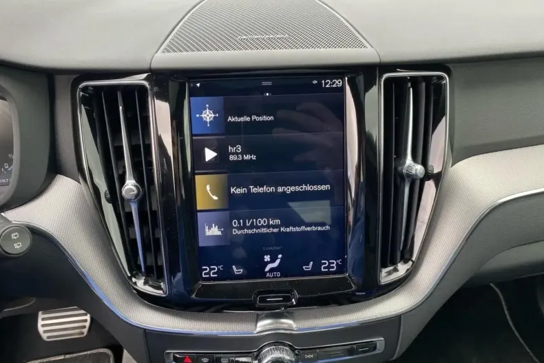 Volvo XC60 din 2020 cu 102.900 km - oferta VOL107296 - foto 9