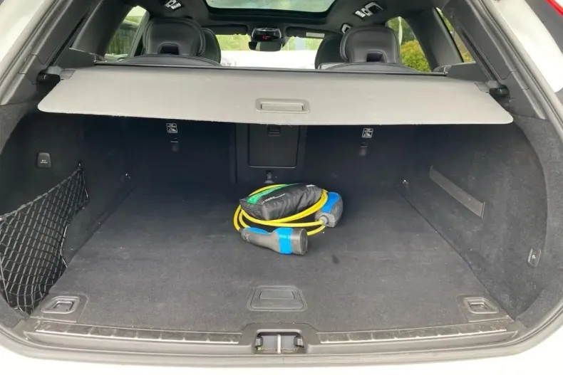 Volvo XC60 din 2020 cu 102.900 km - oferta VOL107296 - foto 12